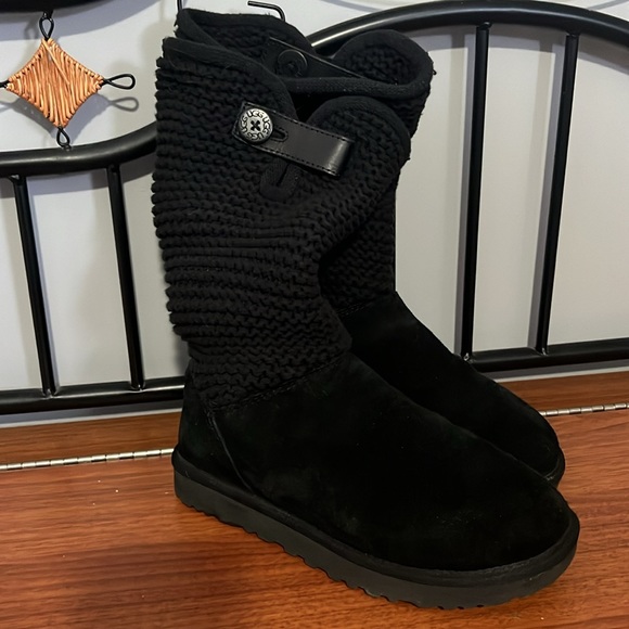 UGG Shoes - Knit top UGG boots
